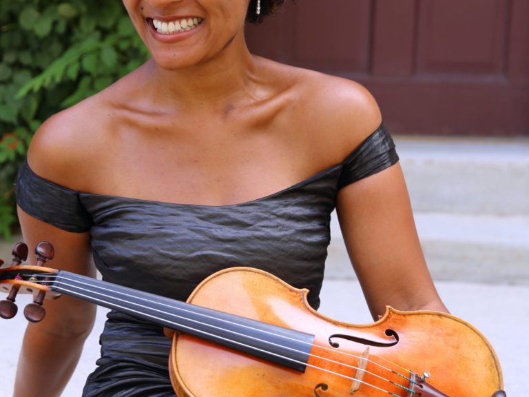 Melissa White-Press_Photo_1* Melissa White violin