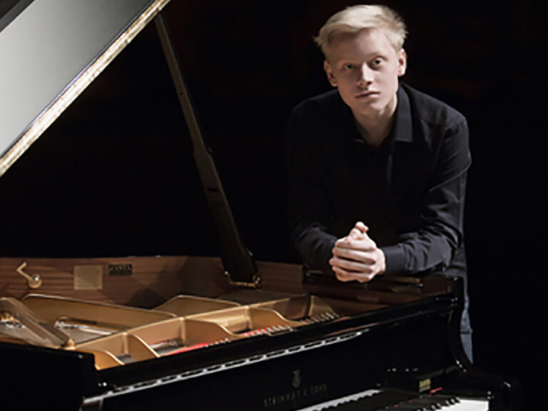 Alexander-Malofeev_featured_f Alexander Malofeev